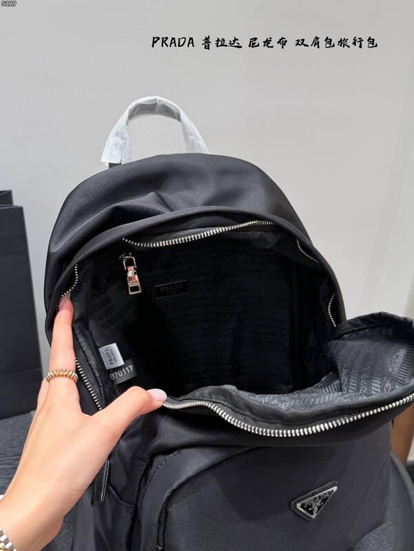 Prada Black shoulder bag — Top Quality Replica