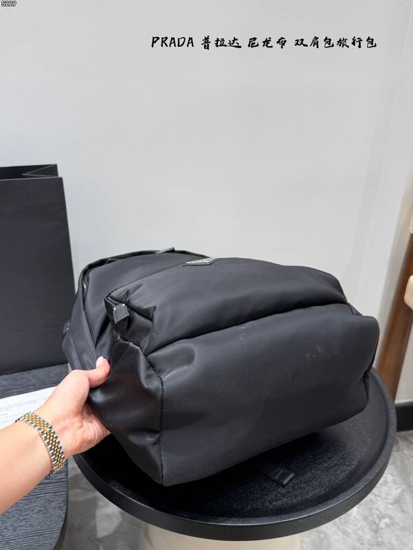 Prada Black shoulder bag — Top Quality Replica