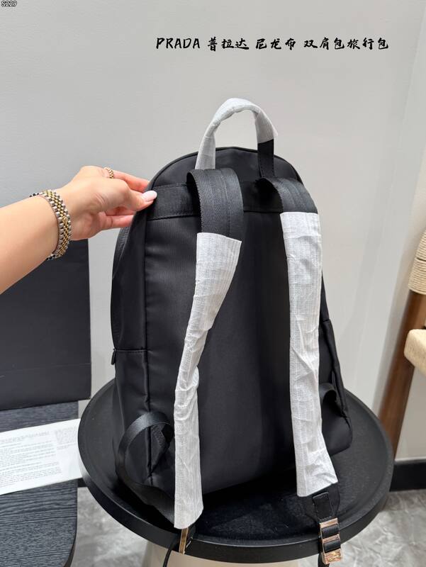Prada Black shoulder bag — Top Quality Replica