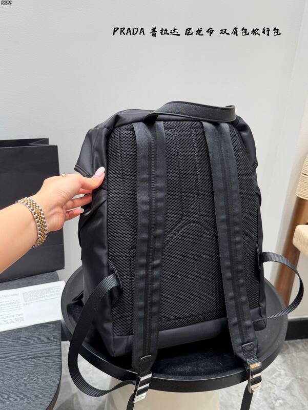 Prada Black shoulder bag — Top Quality Replica
