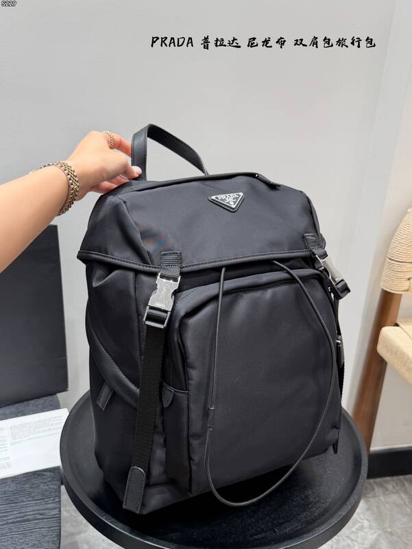 Prada Black shoulder bag — Top Quality Replica