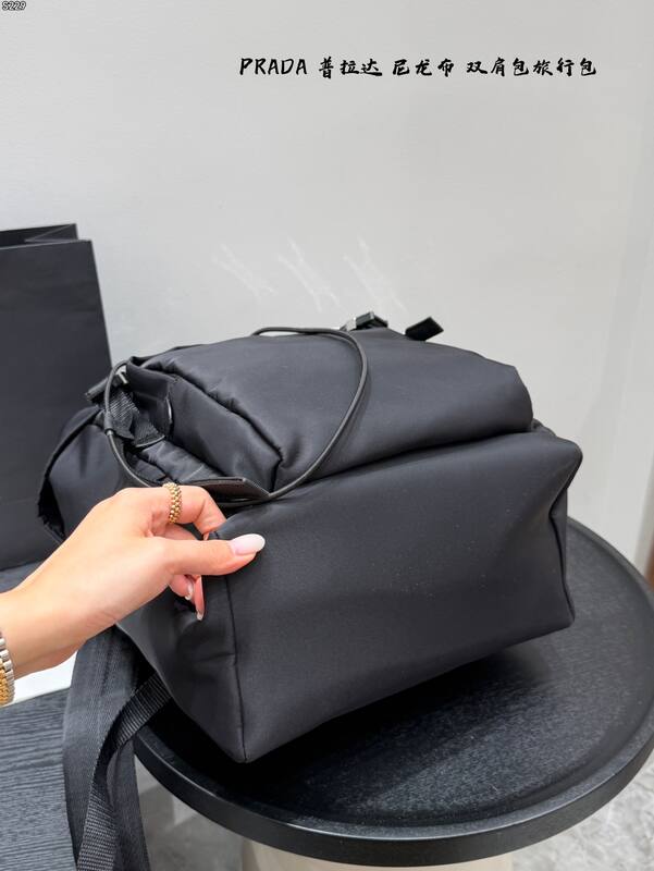 Prada Black shoulder bag — Top Quality Replica