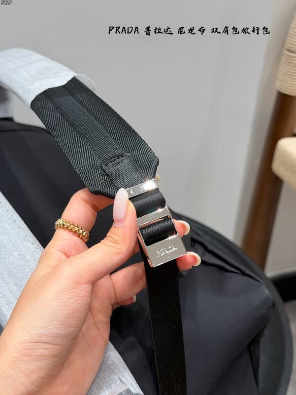 Prada Black shoulder bag — AAA Quality Replica