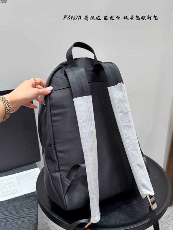 Prada Black shoulder bag — AAA Quality Replica