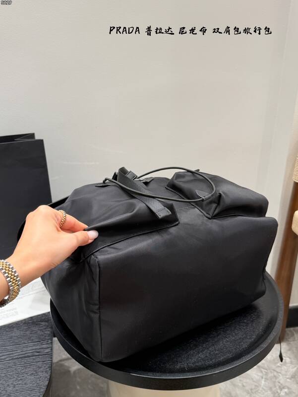Prada Black shoulder bag — AAA Quality Replica