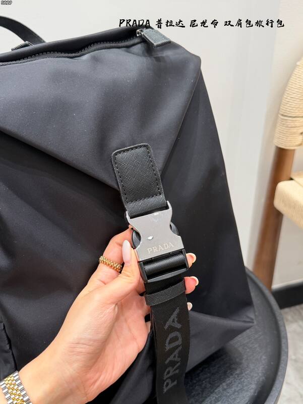Prada Black shoulder bag — Top Quality Replica