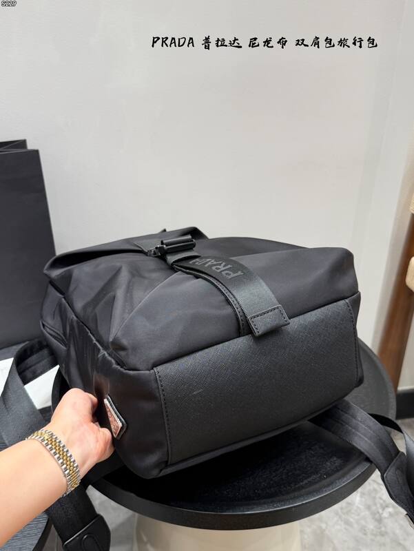 Prada Black shoulder bag — Top Quality Replica