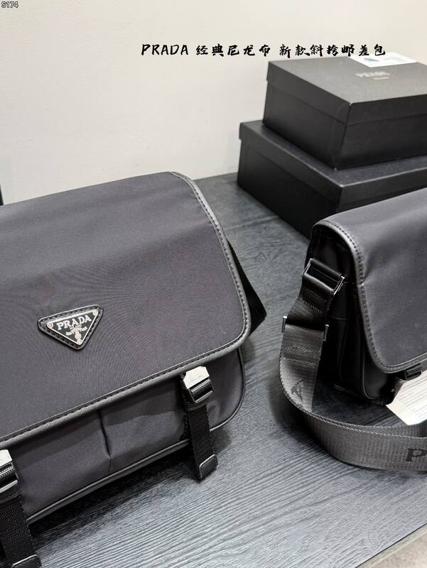 Prada Black 25x18x10cm shoulder bag — Top Quality Replica