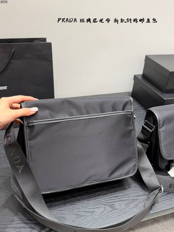 Prada Black 25x18x10cm shoulder bag — Top Quality Replica