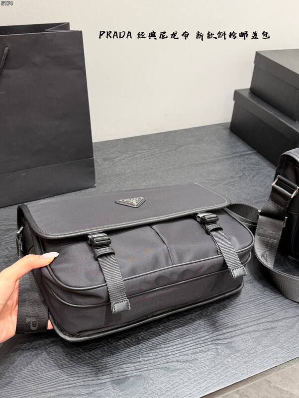 Prada Black 25x18x10cm shoulder bag — Top Quality Replica