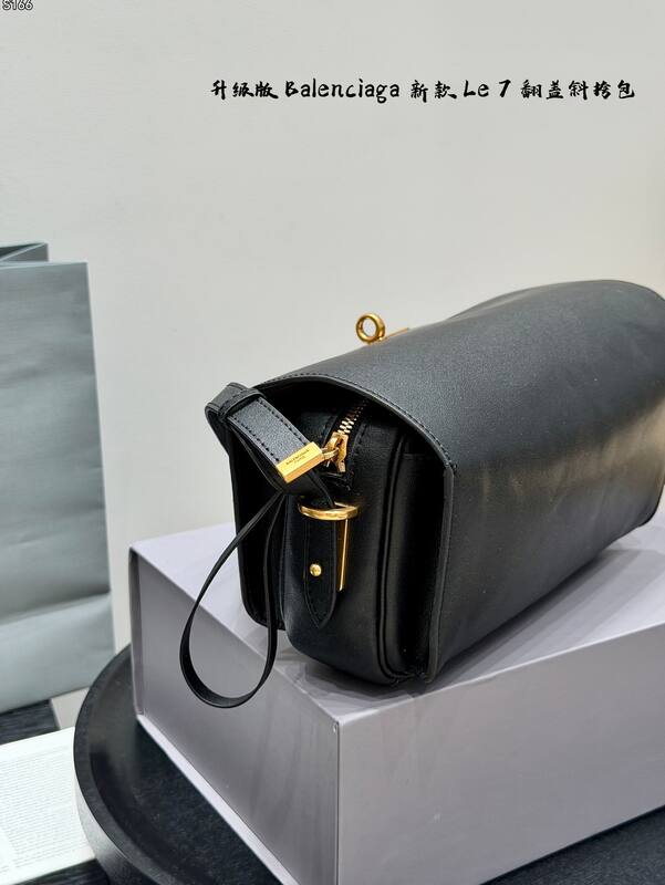 Balenciaga Black shoulder bag — Top Quality Replica