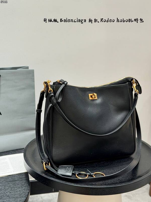 Balenciaga Black shoulder bag — 1:1 Replica