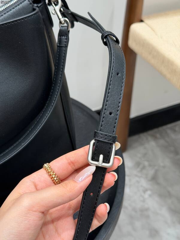 Balenciaga Black shoulder bag — Premium Replica