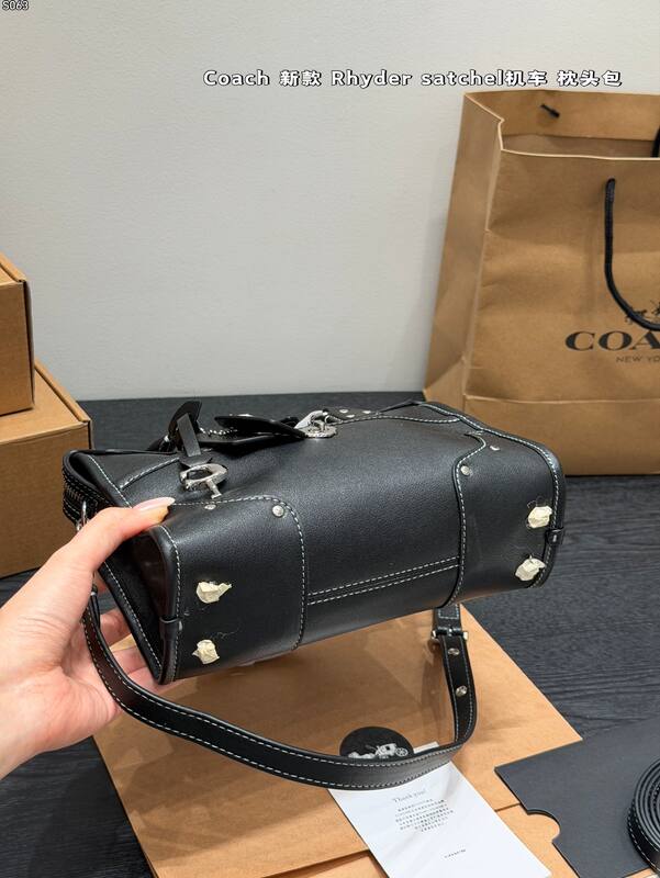 Coach Black shoulder bag — Premium Replica