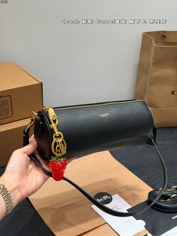 Coach Black shoulder bag — 1:1 Replica