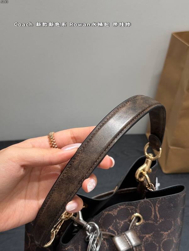 Coach Brown shoulder bag — Top Quality Replica