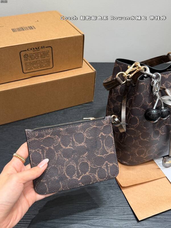 Coach Brown shoulder bag — Top Quality Replica