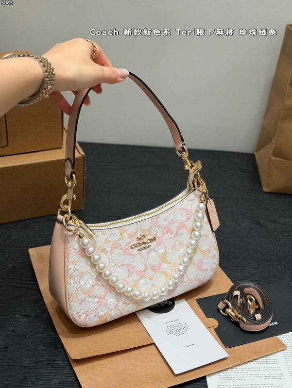Coach Monogram shoulder bag — 1:1 Replica