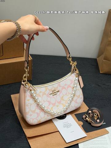 Coach Monogram shoulder bag 1 1 Replica