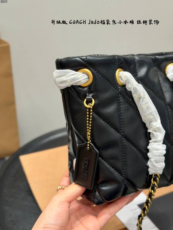 Coach Pink 25x18x10cm shoulder bag — Top Quality Replica