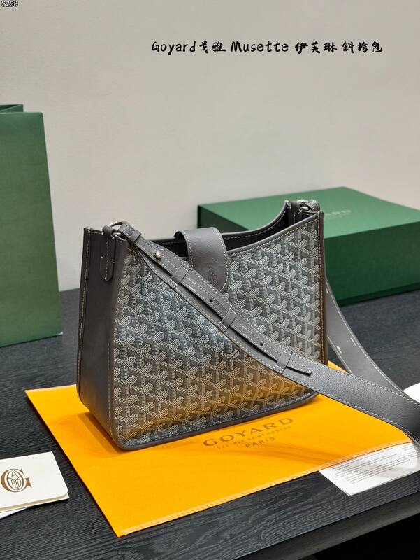 Goyard Black shoulder bag — AAA Quality Replica