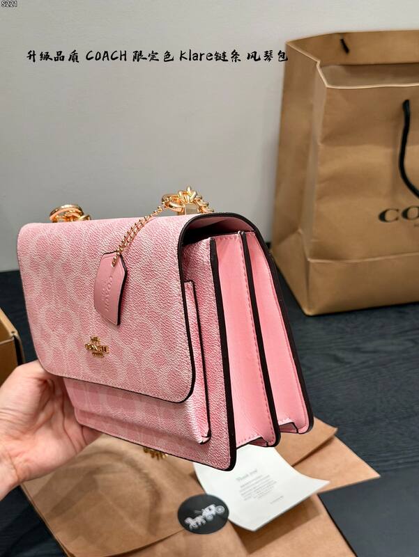 Coach Pink shoulder bag — Premium Replica