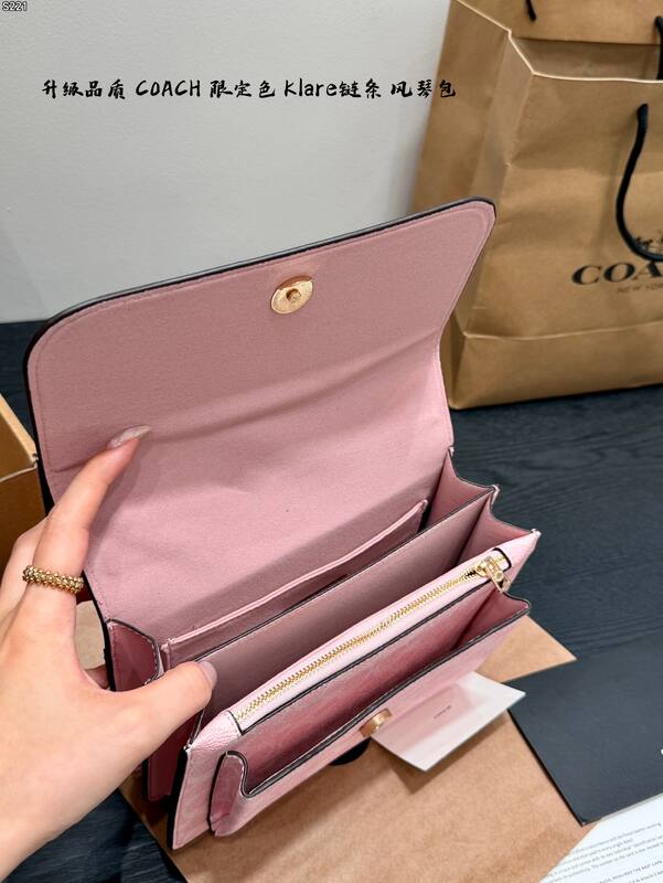 Coach Pink shoulder bag — Premium Replica