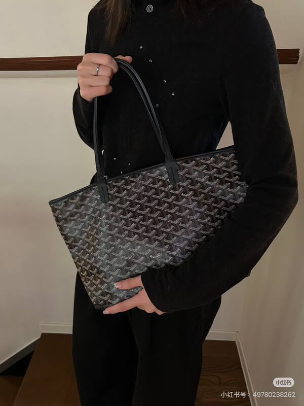 Goyard Black shoulder bag — AAA Quality Replica