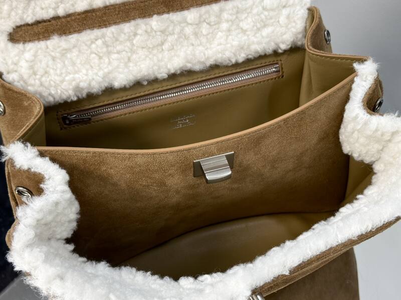 Balenciaga Brown 25x18x10cm shoulder bag — Premium Replica