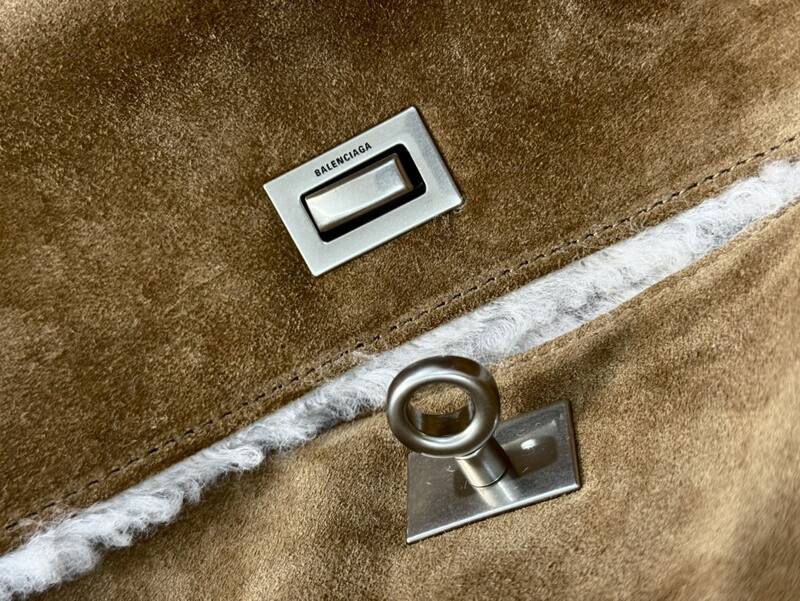 Balenciaga Brown 40x30x16cm shoulder bag — 1:1 Replica