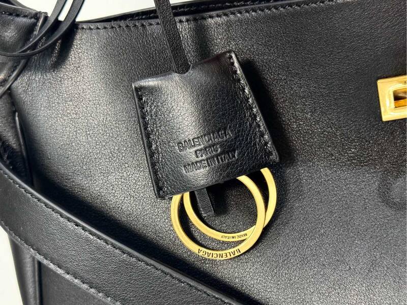 Balenciaga Black 40x30x16cm shoulder bag — Top Quality Replica