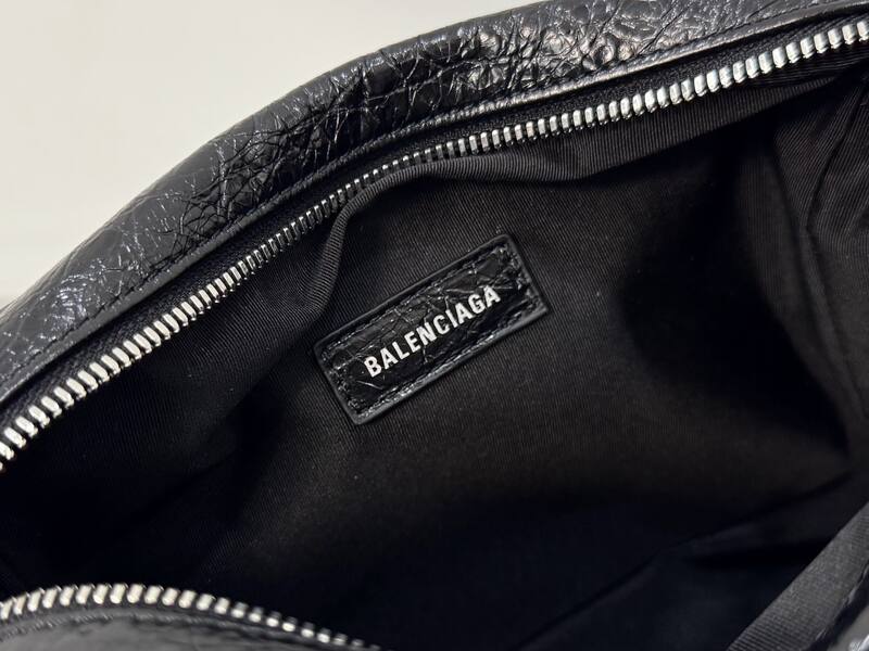 Balenciaga Black shoulder bag — Premium Replica