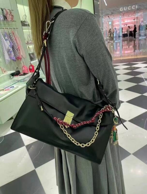 Prada Black 40x30x16cm shoulder bag — 1:1 Replica