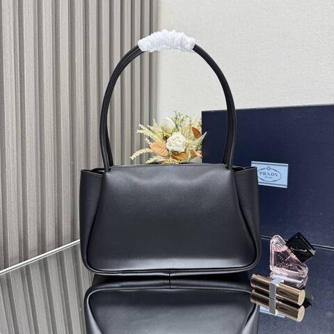 Prada Black 28x18x11cm shoulder 1 1 Replica