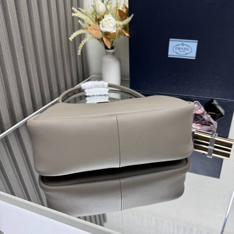 Prada Gray leather 28x18x11cm shoulder — 1:1 Replica