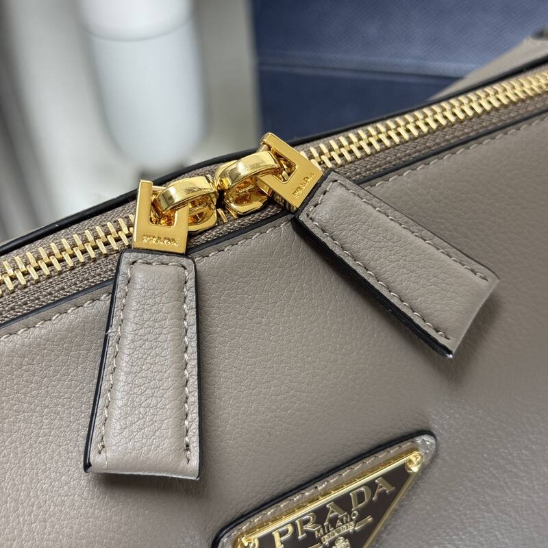 Prada Gray leather 28x18x11cm shoulder — 1:1 Replica