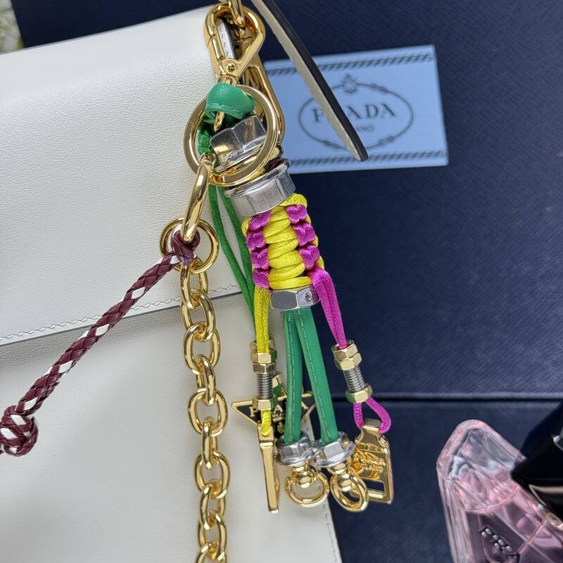Prada White shoulder bag — Top Quality Replica
