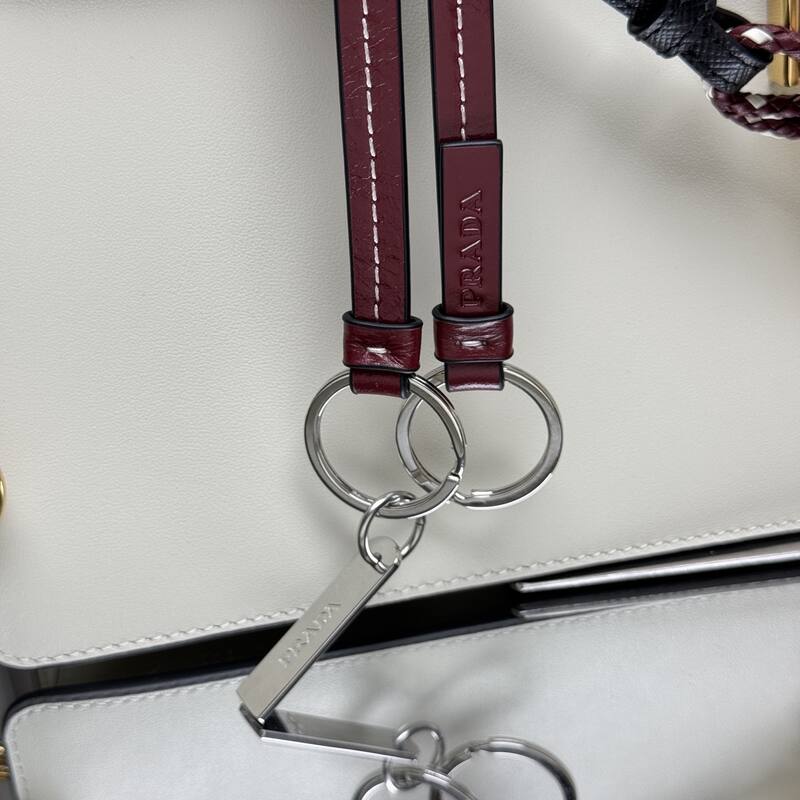 Prada White shoulder bag — Top Quality Replica