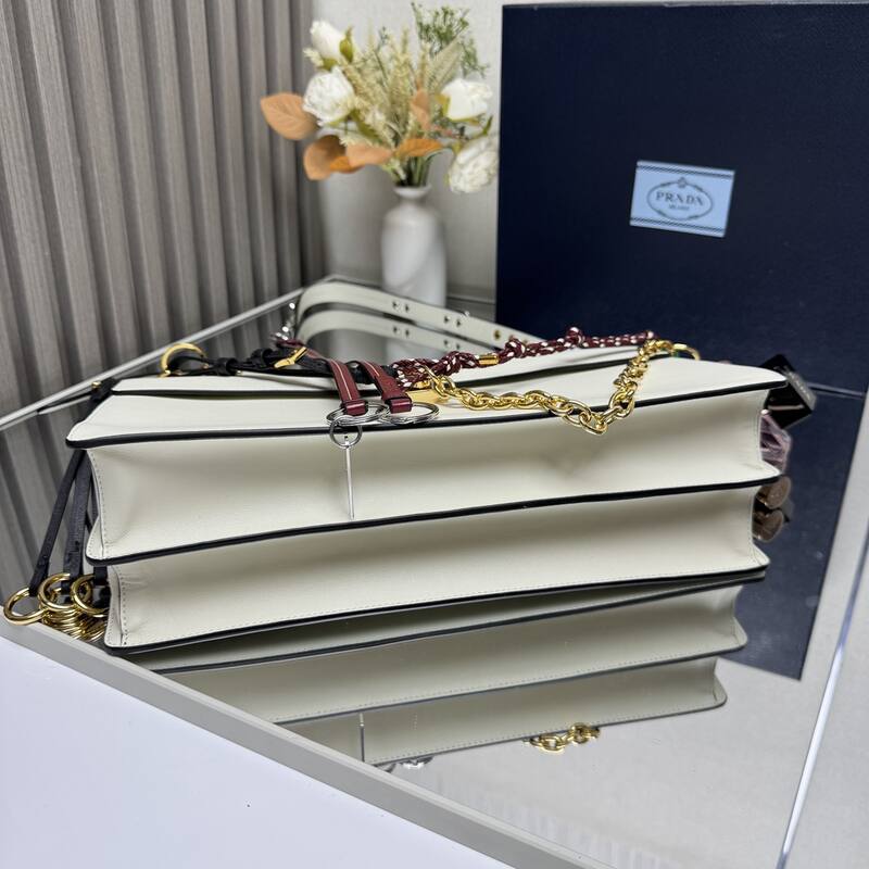 Prada White shoulder bag — Top Quality Replica