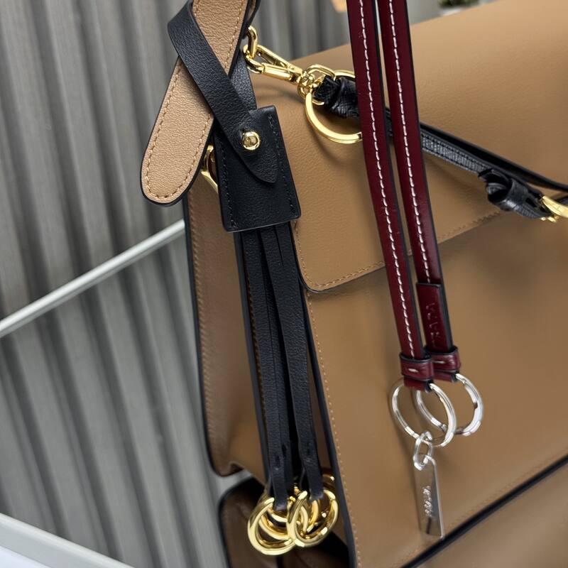 Prada Brown 40x30x16cm shoulder bag — AAA Quality Replica