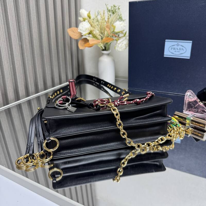 Prada Black shoulder bag — Premium Replica