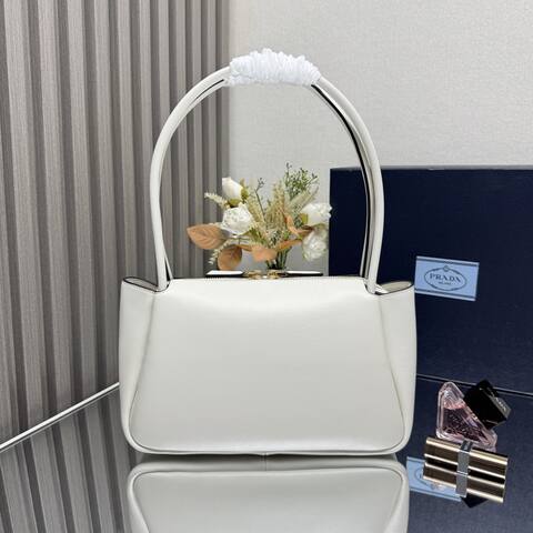 Prada White leather 28x18x11cm shoulder 1 1 Replica