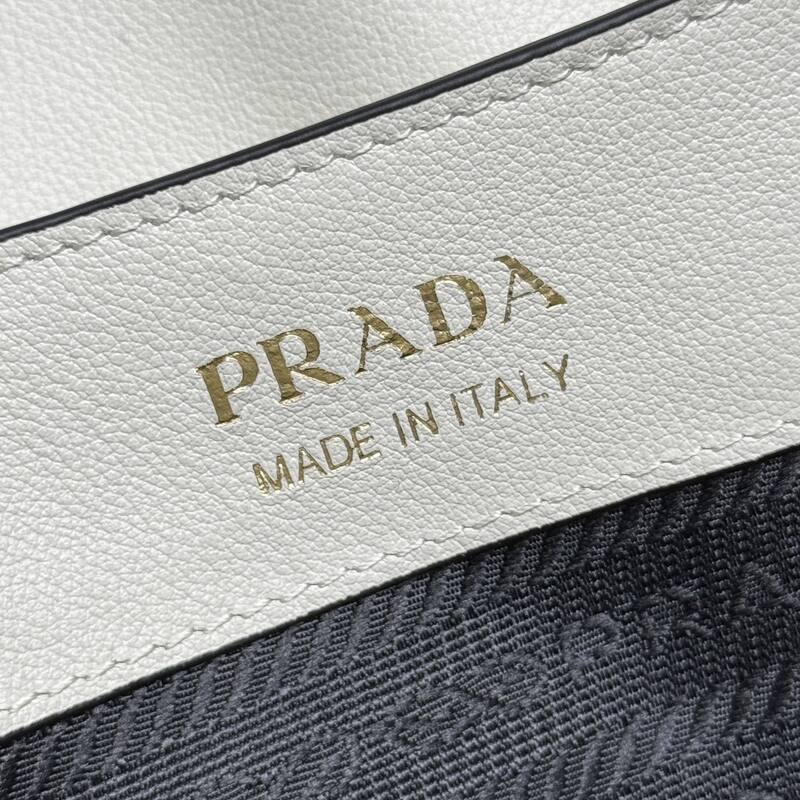 Prada White leather 28x18x11cm shoulder — 1:1 Replica