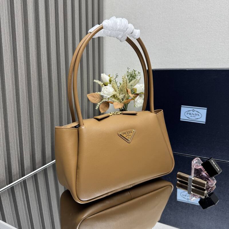 Prada Caramel brown leather 28x18x11cm shoulder — Premium Replica