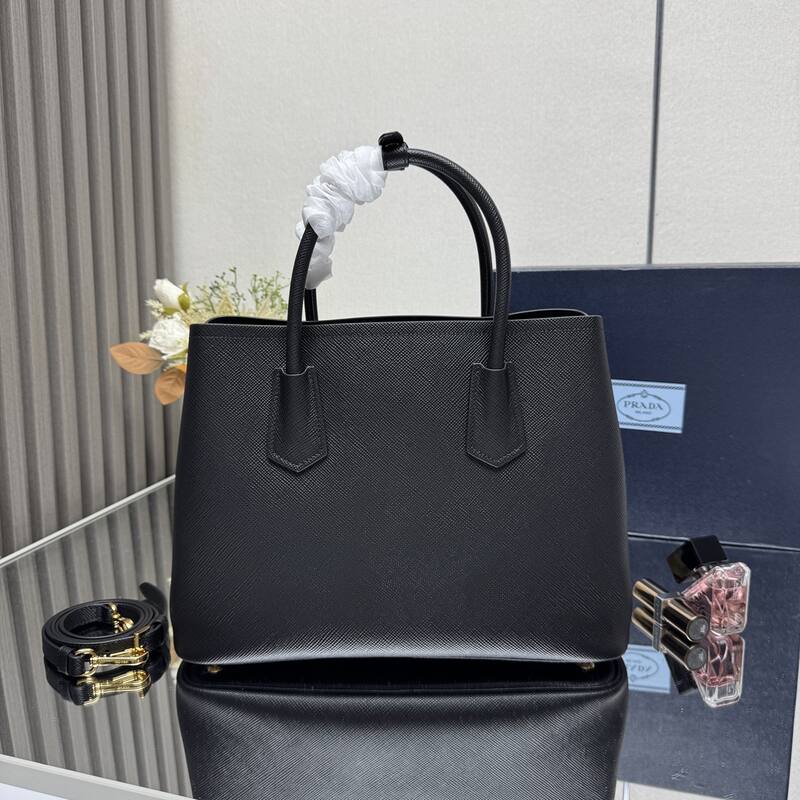Prada Black shoulder bag — Premium Replica