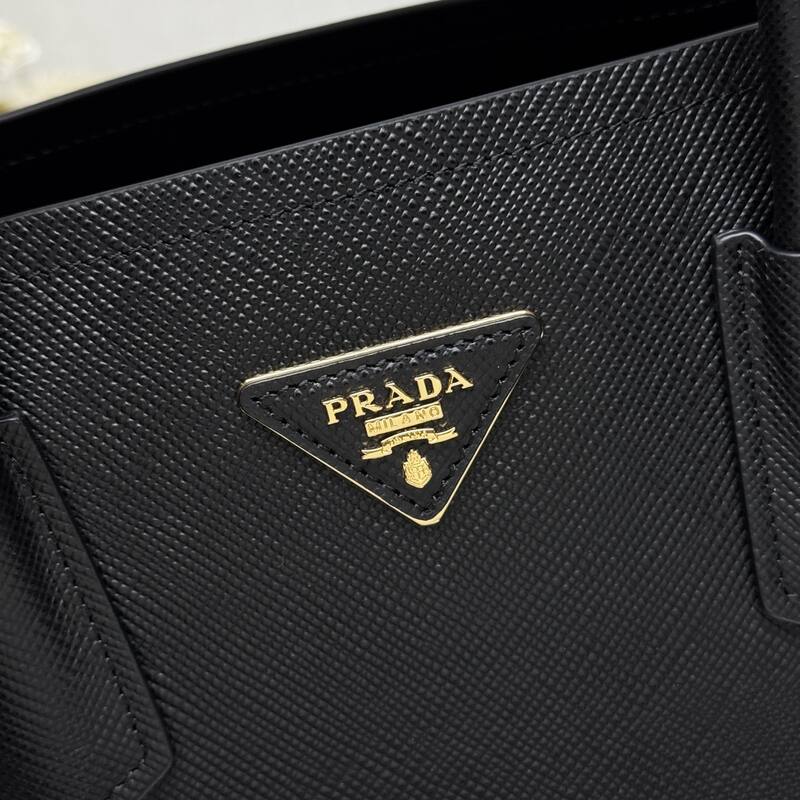 Prada Black shoulder bag — Premium Replica