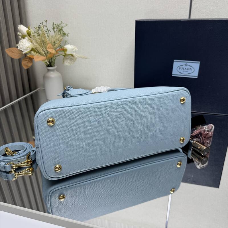 Prada Blue 25x18x10cm shoulder bag — AAA Quality Replica
