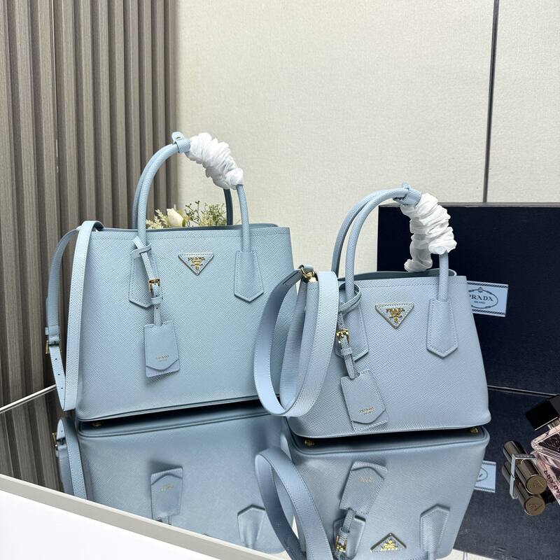 Prada Black shoulder bag — Premium Replica