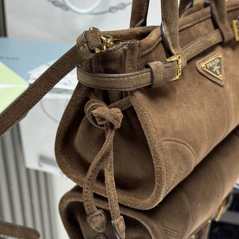 Prada Brown 25x18x10cm shoulder bag — Top Quality Replica