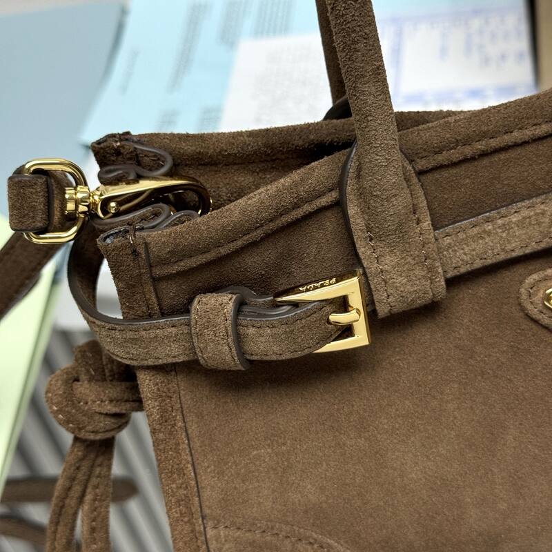 Prada Brown 25x18x10cm shoulder bag — Top Quality Replica